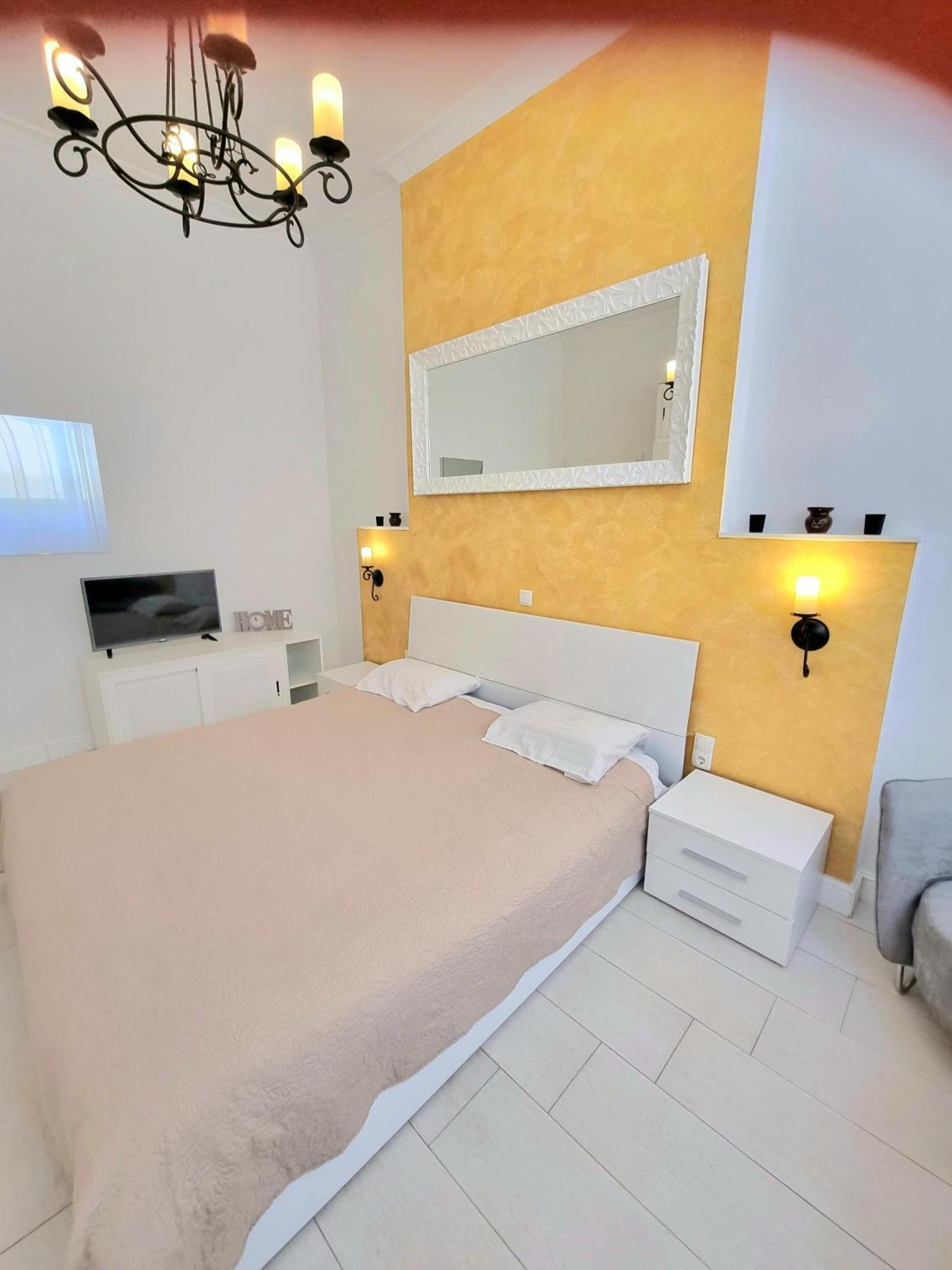 Lux Apartment Near Bridge Zadar Exterior photo